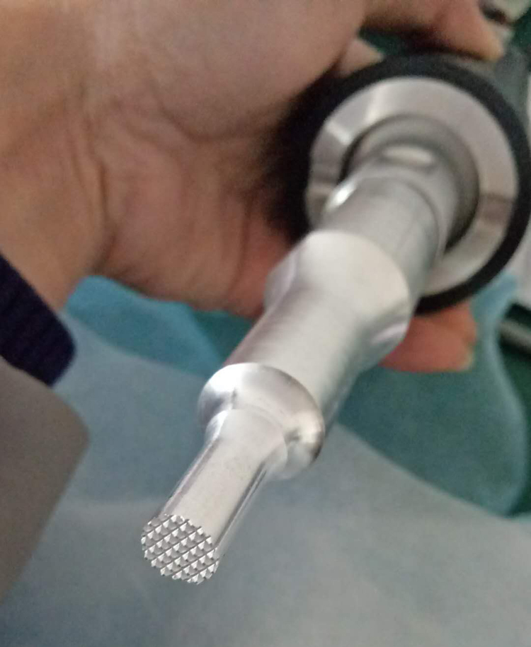 口罩耳帶超聲波點(diǎn)焊模具頭圖片