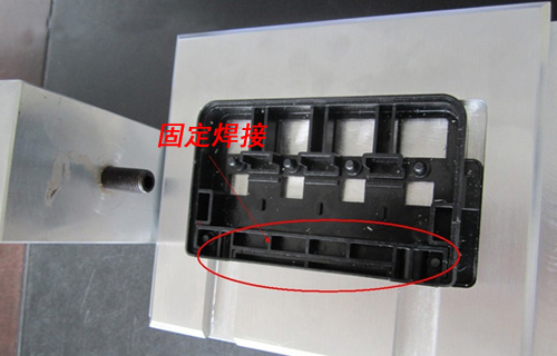 太陽(yáng)能光伏接線(xiàn)盒焊接機